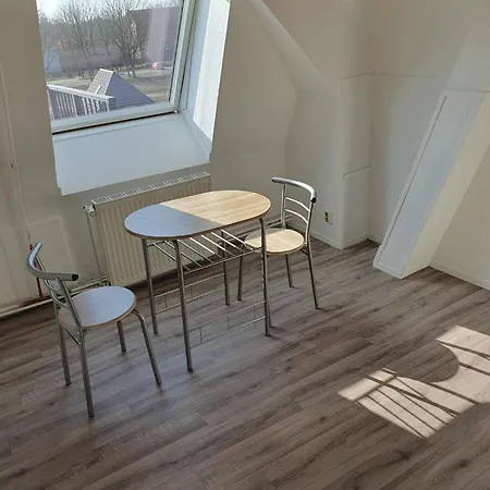 Dachbalkon In Heide Nahe Bhf