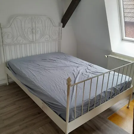 公寓 Dachbalkon In Heide Nahe Bhf 海德
